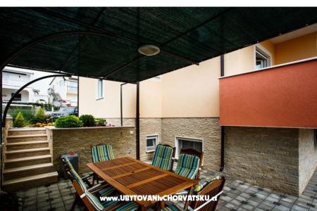 Apartmaji Kristina foto 4