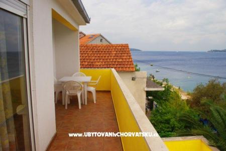 Apartmaji Nuić foto 3