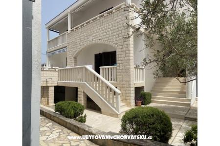 Apartmaji Parčina Rogoznica Hrvaška