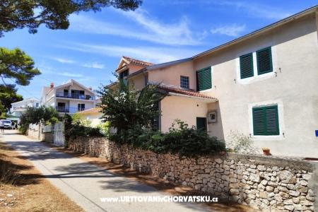 Apartmaji Radic Rogoznica Hrvaška