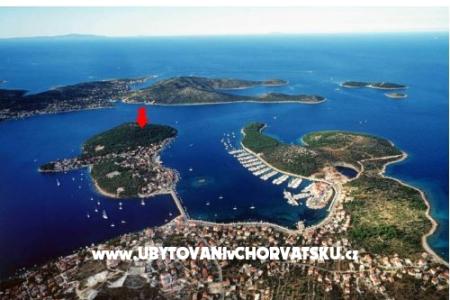 Apartmaji Topic Rogoznica Hrvaška