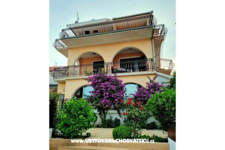 Apartmaji Vedrana Rogoznica Hrvaška