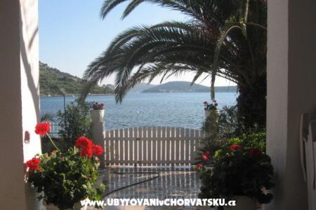 Villa Jozo Apartmaji foto 3