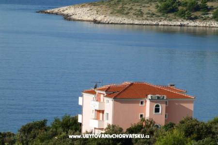 Apartmaji  Villa Rosina  foto 5
