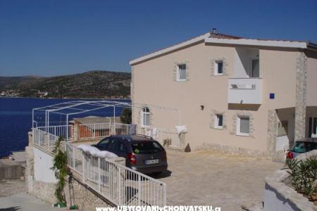 Apartmaji Daksa Rogoznica Hrvaška