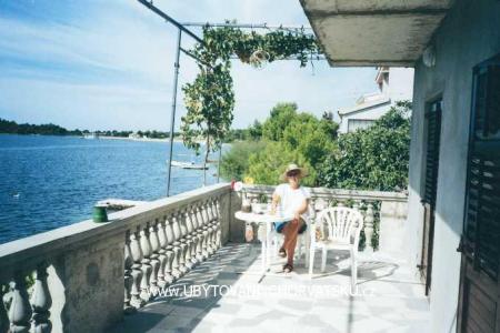 Apartmaji Kuić foto 4