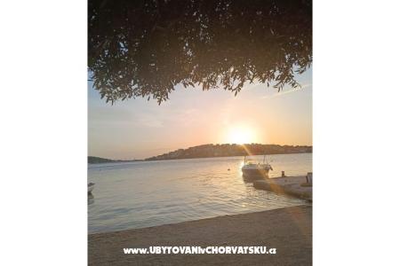 Apartmaji Garija Rogoznica Hrvaška