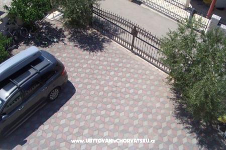 Apartmaji Knezevic foto 5