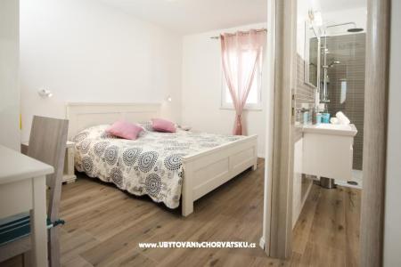 Apartmaji Mezaroca foto 5