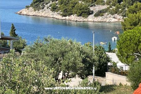 Apartmaji More Rogoznica Hrvaška