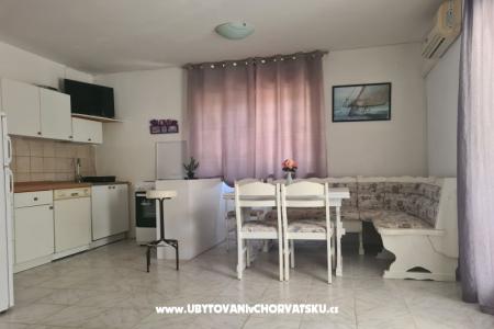 Apartmaji Triton foto 4