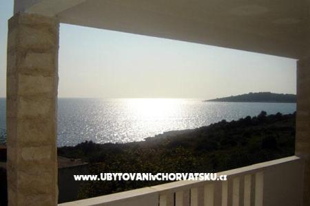 Vesna apartmani Rogoznica Hrvaška