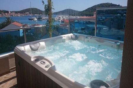 Vila Erik Rogoznica Hrvaška