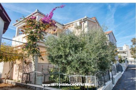 Apartmaji Mira Rogoznica Hrvaška