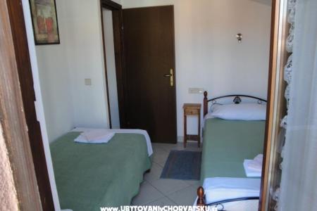 Apartmaji Lidija foto 3