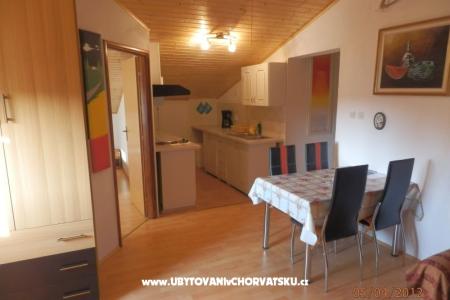 Apartmaji Alex foto 3