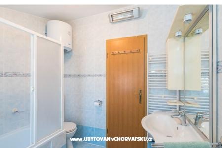 Apartmaji Kamelia foto 5