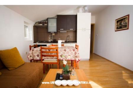 Apartmaji Danijela foto 4
