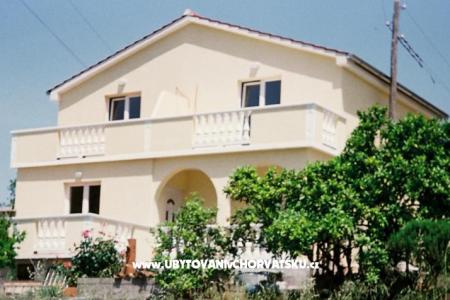 Apartmaji Slavica foto 2