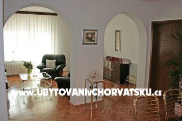 Apartmaji Laura foto 4