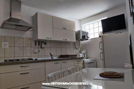 Apartmaji Cvita i  Luca  foto 4