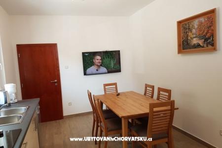Apartmaji Cvita i  Luca  foto 5