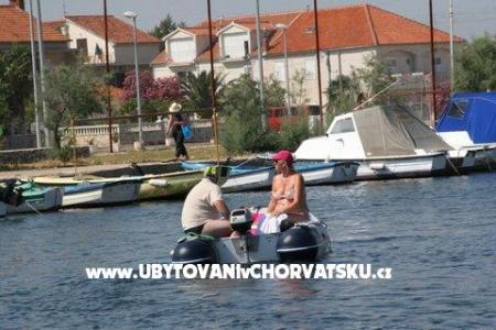 Apartmaji Grgas Tucilo Šibenik Hrvaška