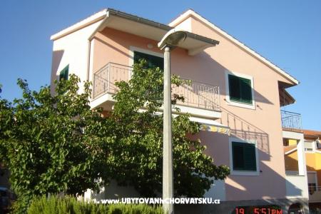 Apartmaji Males foto 2