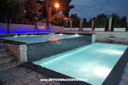 Apartmaji SEA STAR – Šibenik Hrvaška