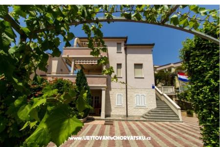 Apartma Zaboric Terrace foto 2