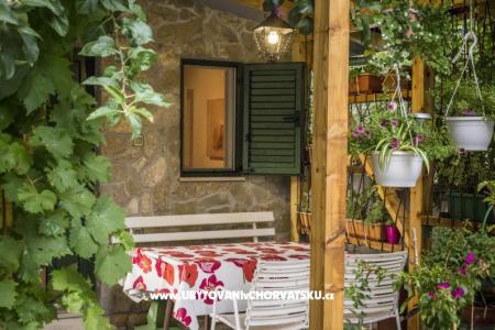 Apartmaji Brodarica Gaj Šibenik Hrvaška