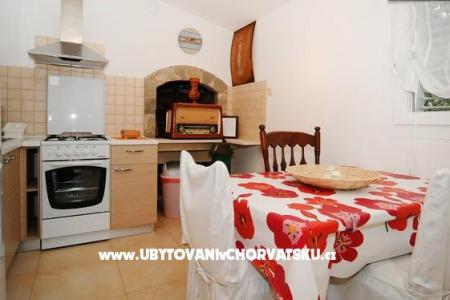 Apartmaji Brodarica Gaj foto 5