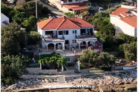 Apartmaji Oli otok Šolta Hrvaška