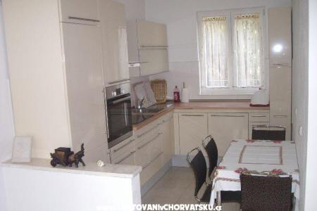 Apartma Varos foto 3
