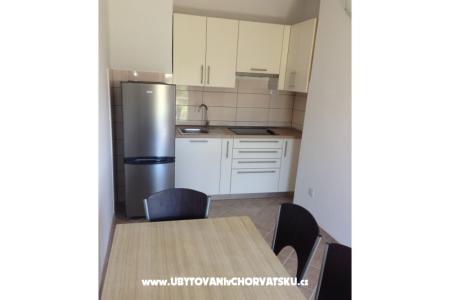 Apartmaji Jelena  foto 4