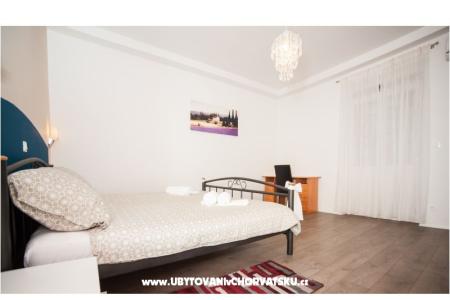 Apartma Simone  1 &amp; 2 foto 5