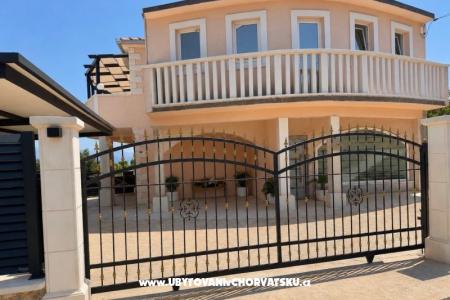 Ivona Apartmaji Split Hrvaška