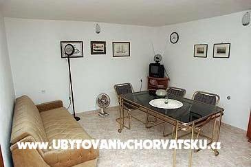 Apartmaji Meri foto 2