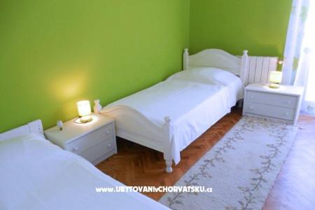 Tomo Božinović- Apartmaji foto 4