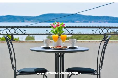 Apartmaji Feel Good Sukošan Hrvaška