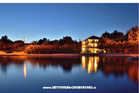 Apartmaji Malenica – Sukošan Hrvaška