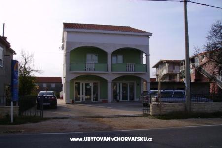 Apartmaji Oliva foto 3