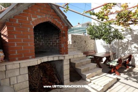 Apartma Trogir foto 2
