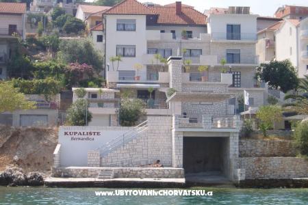 Apartmaji Bernardica Trogir Trogir Hrvaška