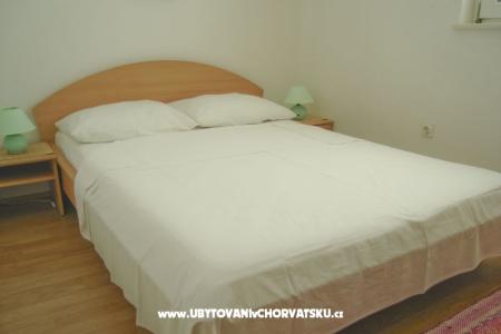 Apartmaji Jelena foto 4