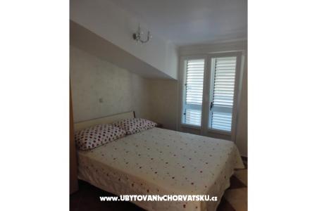 Apartmaji Marijana foto 4
