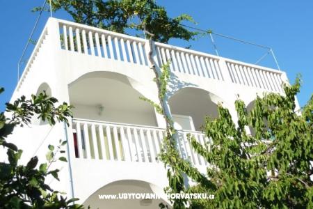 Apartmaji Natasa foto 2