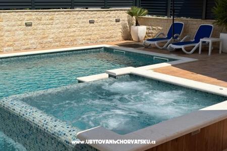 Apartmaji Villa Peky foto 2