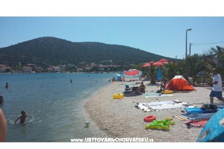 Apartmaji Tri palme foto 3