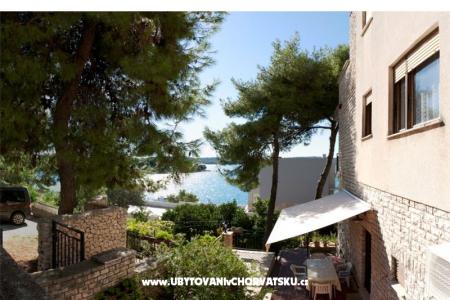 Apartmaji Ćurković Trogir Hrvaška